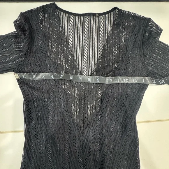 BCBGMAXAZRIA Black Sheer Lace Long Sleeve Bodysuit Size S - Picture 4 of 6